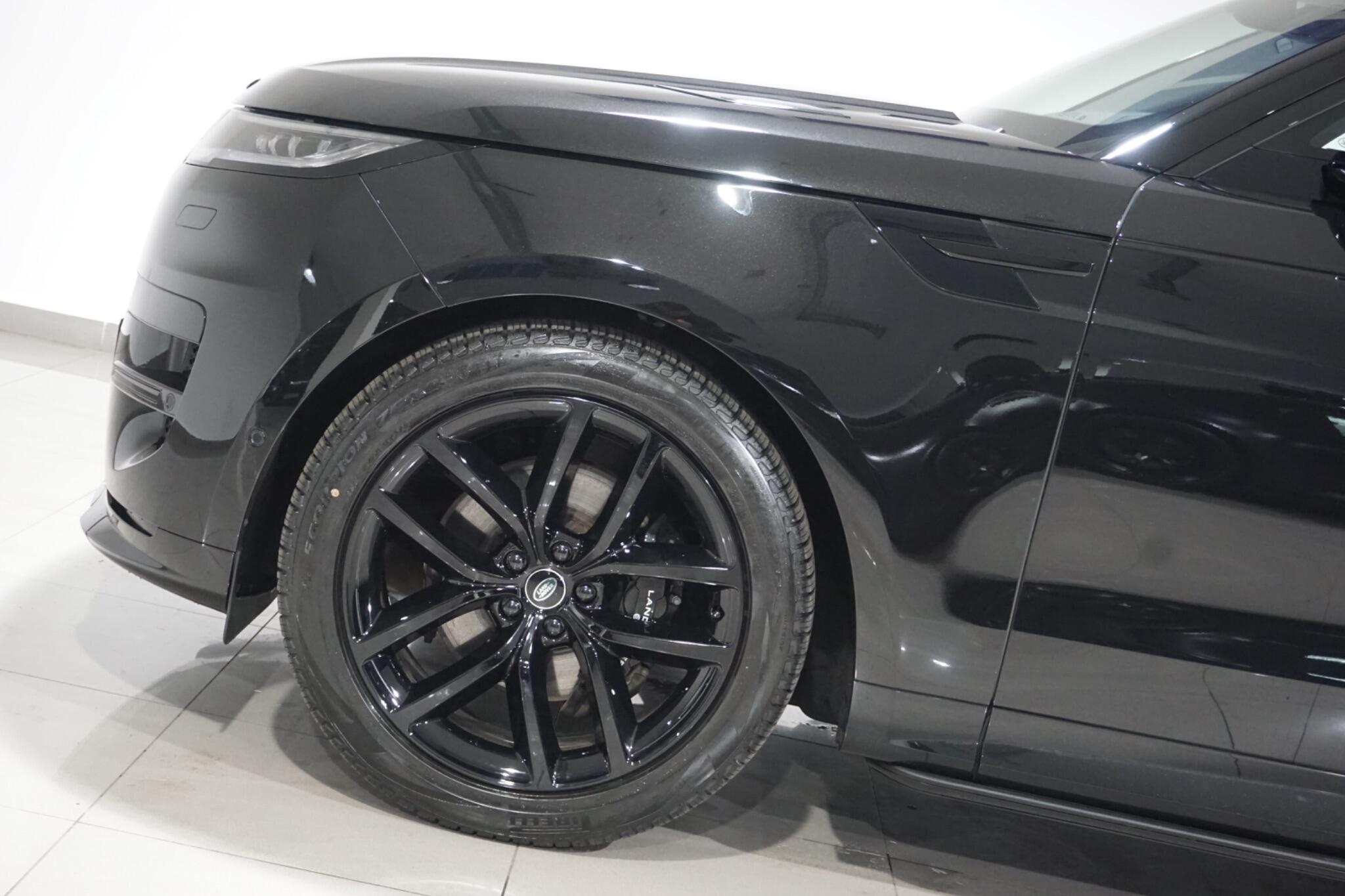 Land Rover Range Rover Sport 3.0 D300 MHEV Dynamic SE SUV 5dr Diesel Auto 4WD Euro 6 (s/s) (300 ps)